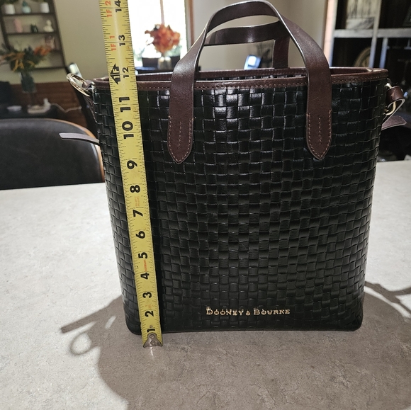 Dooney and Bourke - Picture 6 of 6